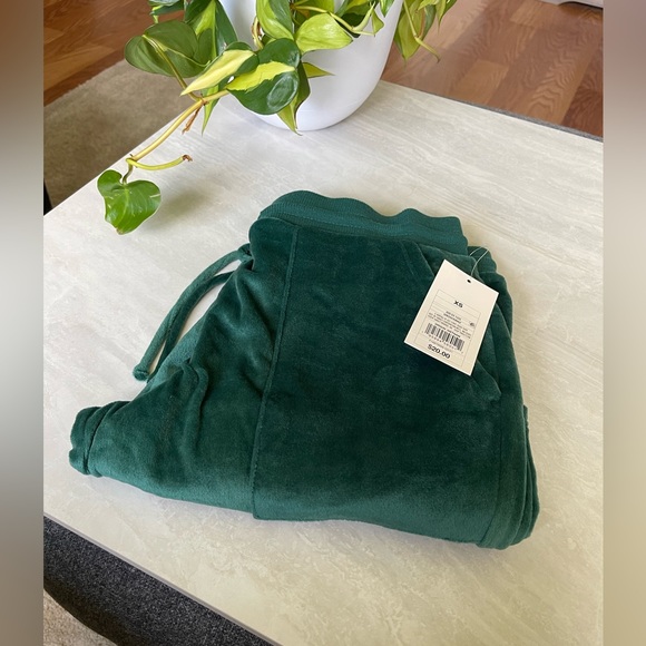 NWT Stars Above Women’s Cozy Green Fleece Lounge Jogger Pants - Picture 3 of 12